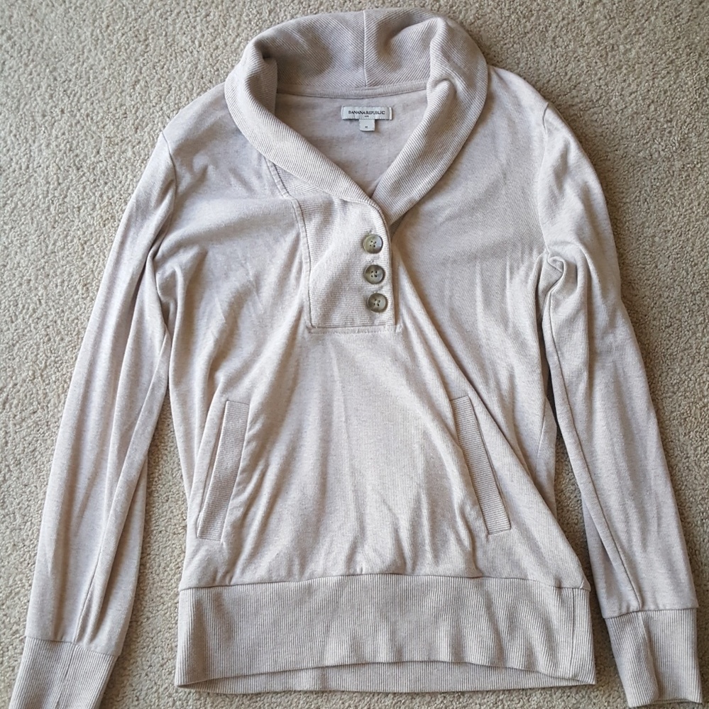 Tan/cream pull over sweater from Banana Republic